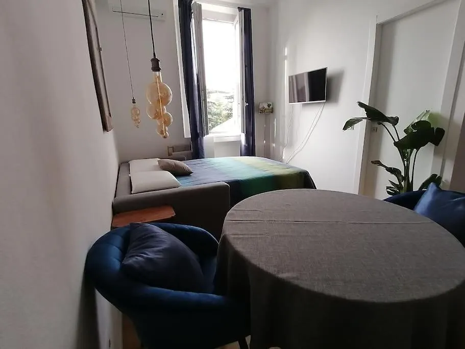 Appartamento New Cozy Studio 7 Metro Stops To Duomo! Milano