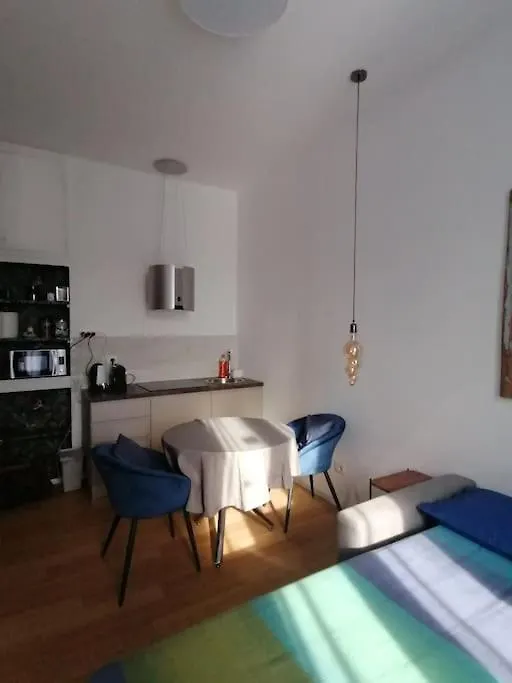 Appartamento New Cozy Studio 7 Metro Stops To Duomo! Milano Italia