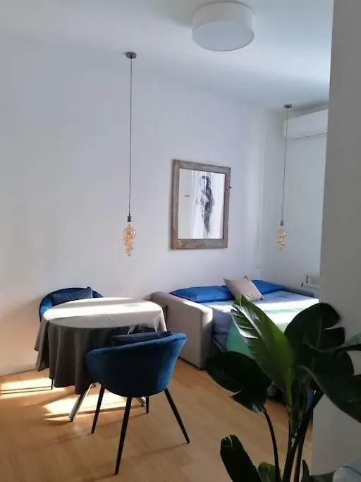 New Cozy Studio 7 Metro Stops To Duomo! Milano