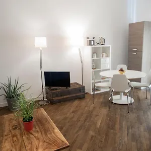 Renovated Flat Near Duomo - Lamarmora Milano